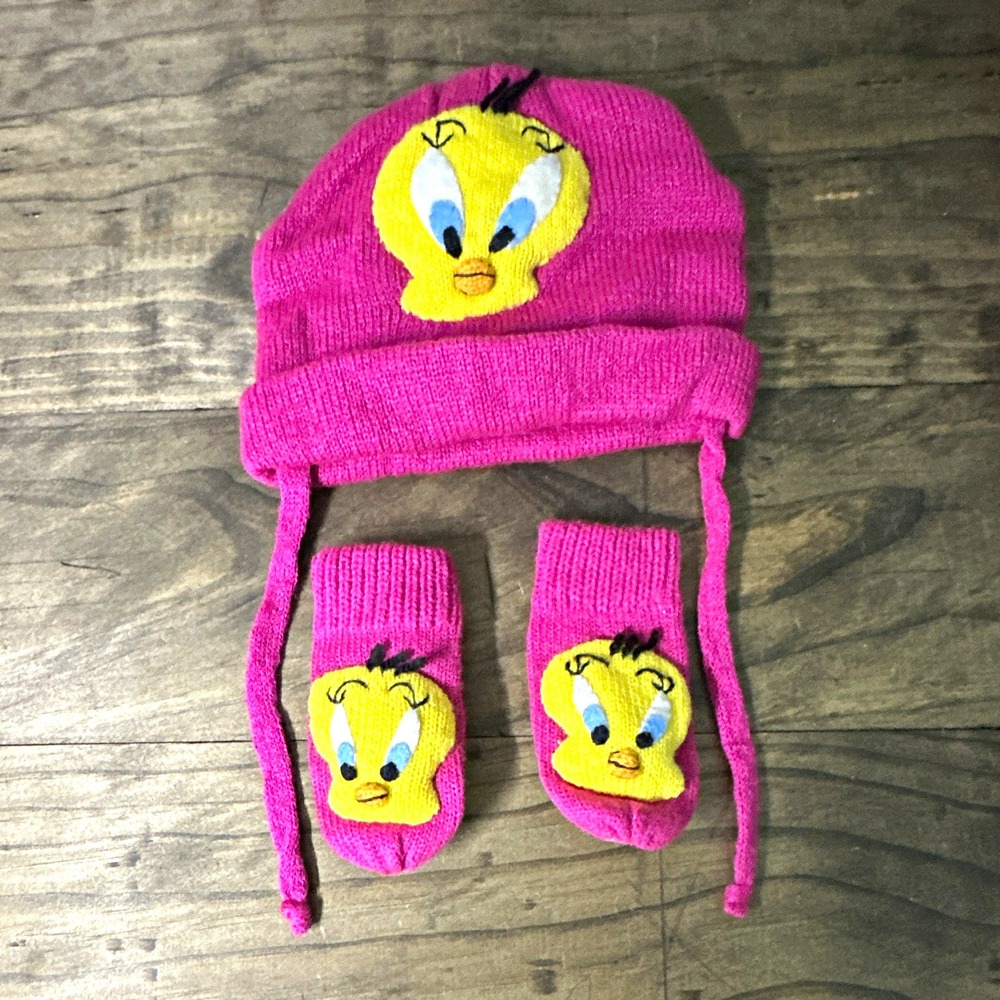 Warner Bros Studio Store Tweety Pink Knit Hat & Mittens Set Newborn